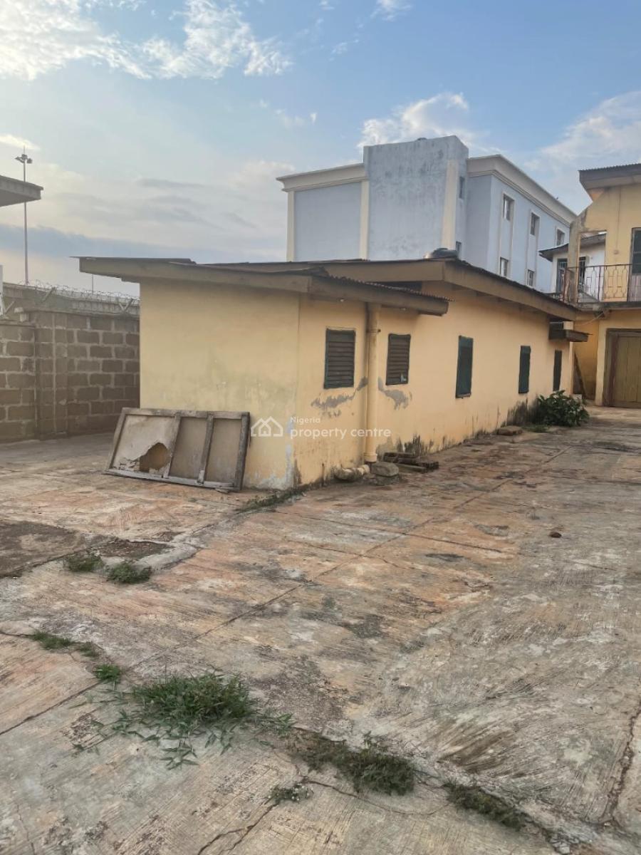 Bungalow in a Good Location, Old Ife Road, Ibadan, Oyo, Detached Bungalow for Sale