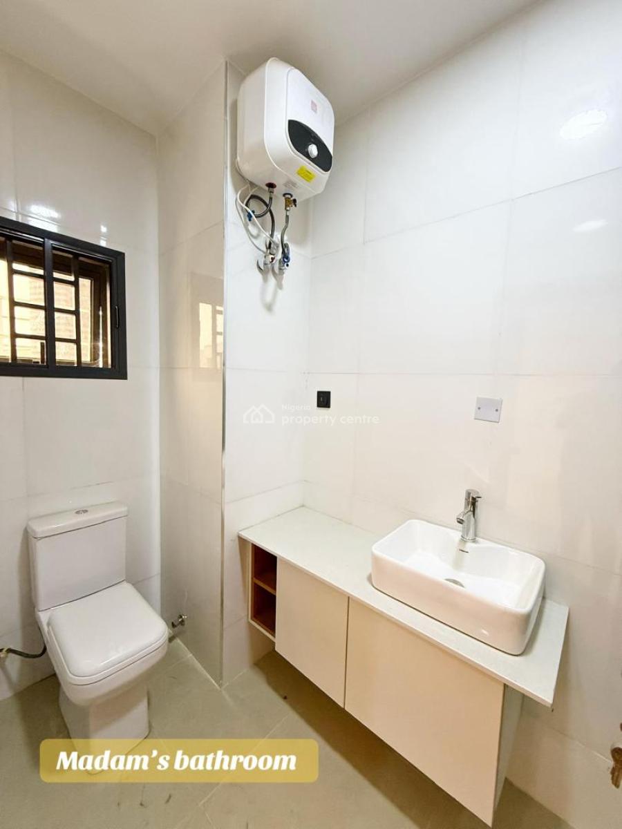 Luxury 4 Bedroom Flat with Bq, Jahi, Jahi, Abuja, Flat / Apartment for Sale