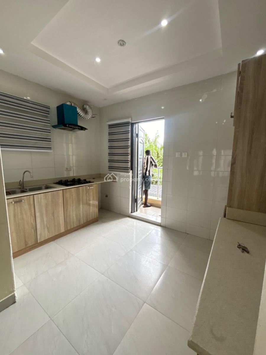 Nice 2 Bedroom Apartment, Ikate Elegushi, Lekki, Lagos, Flat / Apartment for Rent