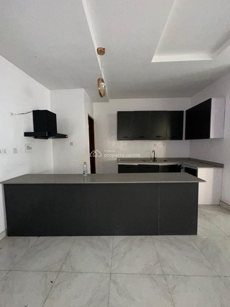 3 Bedroom Penthouse, Ologolo, Lekki, Lagos, Flat / Apartment for Rent