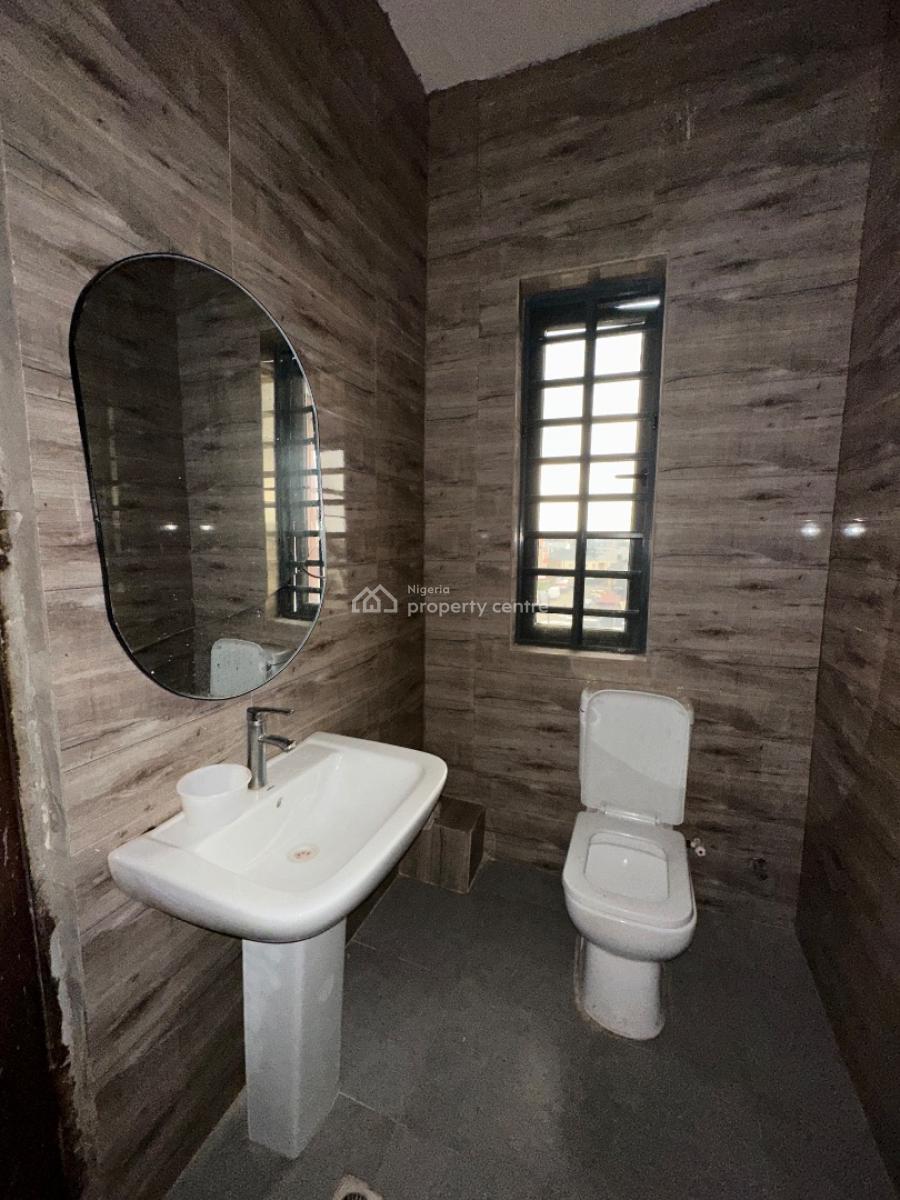 3 Bedroom Penthouse, Ologolo, Lekki, Lagos, Flat / Apartment for Rent
