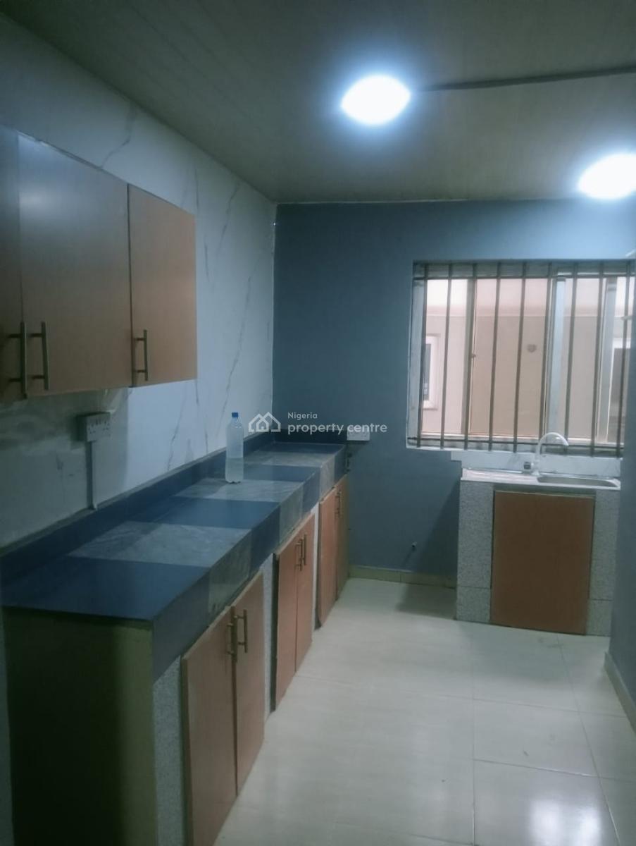 Decent & Clean 3 Bedroom Flat Apartment, Unilag Estate, Gra Phase 1, Magodo, Lagos, Flat / Apartment for Rent