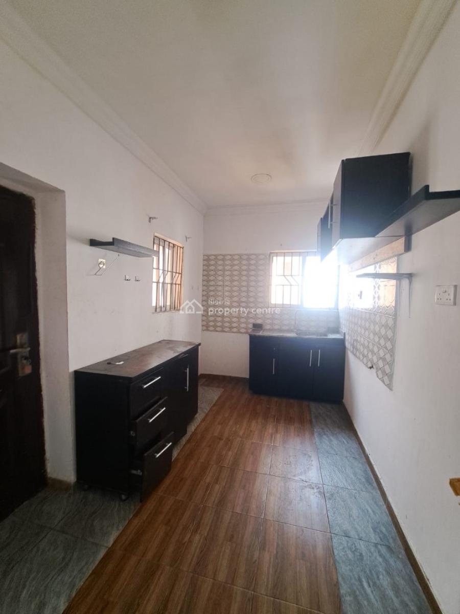 a Spacious 2 Bedroom Apartment, Ilasan, Lekki, Lagos, Flat / Apartment for Rent