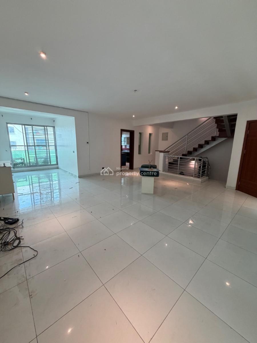 Spacious Serviced 4 Bedroom Terrace Duplex with Bq, Lekki Phase 1, Lekki, Lagos, Terraced Duplex for Sale