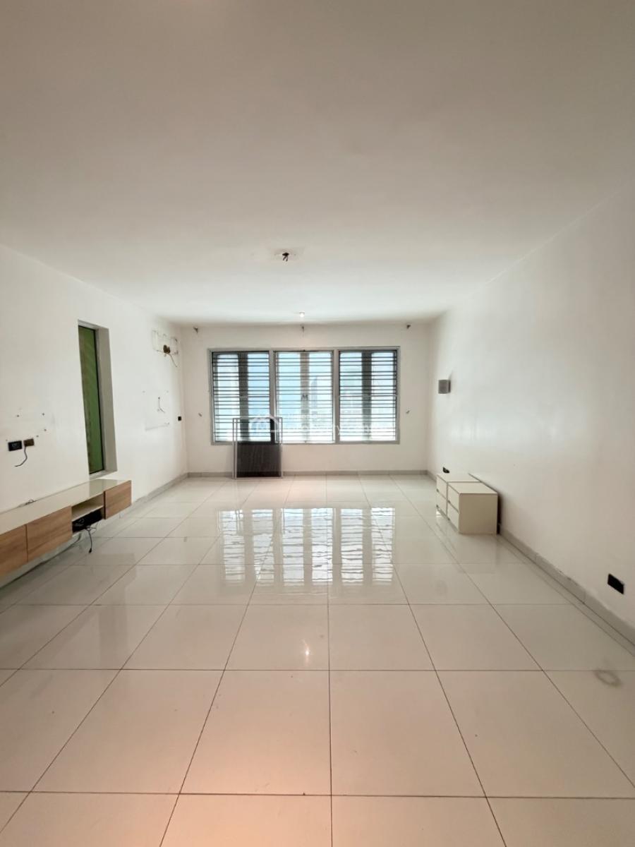 Spacious Serviced 4 Bedroom Terrace Duplex with Bq, Lekki Phase 1, Lekki, Lagos, Terraced Duplex for Sale