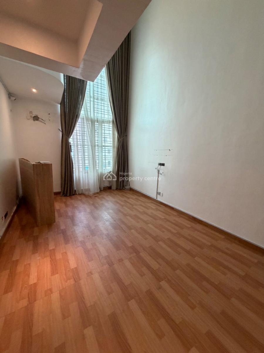 Spacious Serviced 4 Bedroom Terrace Duplex with Bq, Lekki Phase 1, Lekki, Lagos, Terraced Duplex for Sale