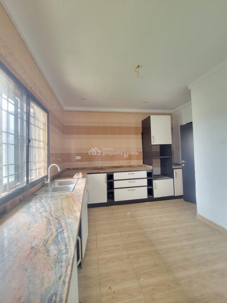Spacious and Clean 3 Bedroom Apartment, Orchid Road, Lekki, Lagos, Flat / Apartment for Rent