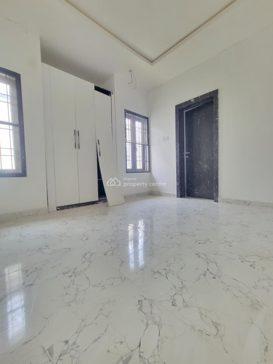 Spacious and Clean 3 Bedroom Apartment, Orchid Road, Lekki, Lagos, Flat / Apartment for Rent