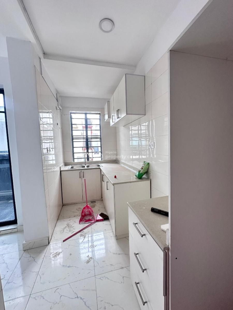 2 Bedroom Apartment (second Floor Available), Ologolo, Lekki, Lagos, Flat / Apartment for Rent