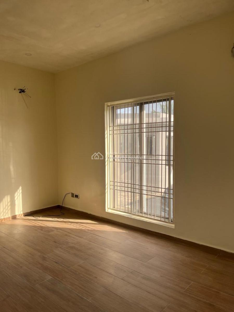 Sharp and Clean 2 Bedroom Apartment, Orchid Road, Lekki, Lagos, Flat / Apartment for Rent