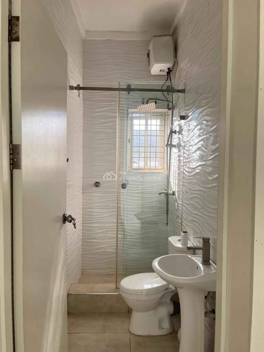 Sharp and Clean 2 Bedroom Apartment, Orchid Road, Lekki, Lagos, Flat / Apartment for Rent