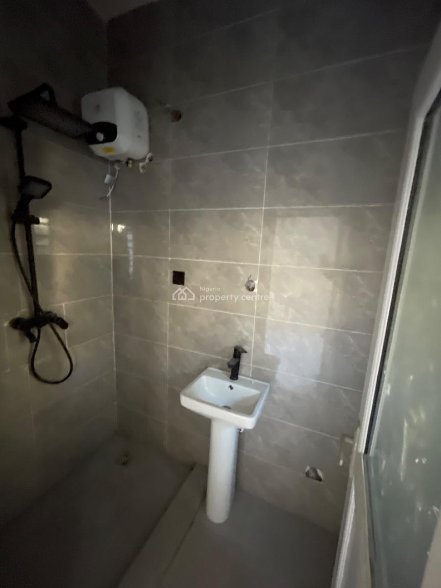 Newly Built 2 Bedroom Luxury Apartment, Off Miyaki Street Iyana Oworo, Gbagada, Lagos, House for Rent