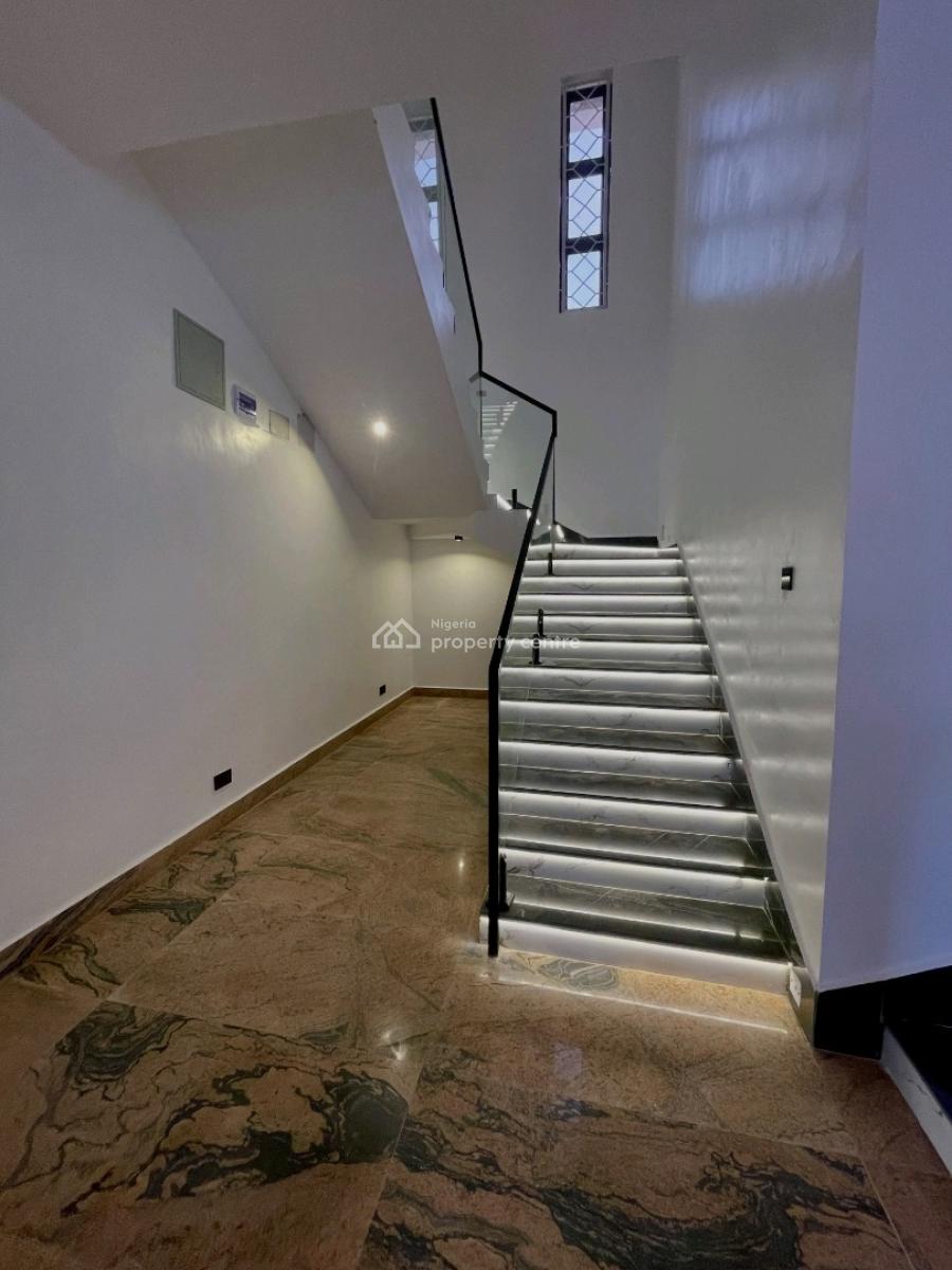 Nestled in a Gated Development, This Modern 5-bedroom Private Residenc, Gwarinpa, Abuja, House for Sale