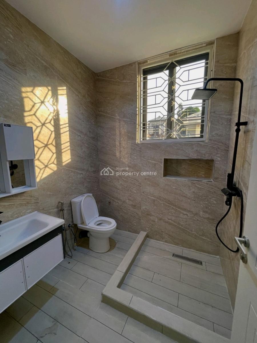 Nestled in a Gated Development, This Modern 5-bedroom Private Residenc, Gwarinpa, Abuja, House for Sale