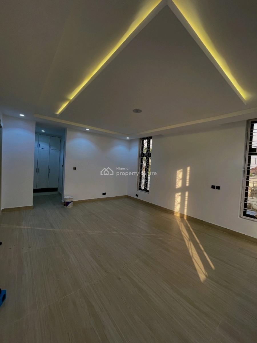 Nestled in a Gated Development, This Modern 5-bedroom Private Residenc, Gwarinpa, Abuja, House for Sale