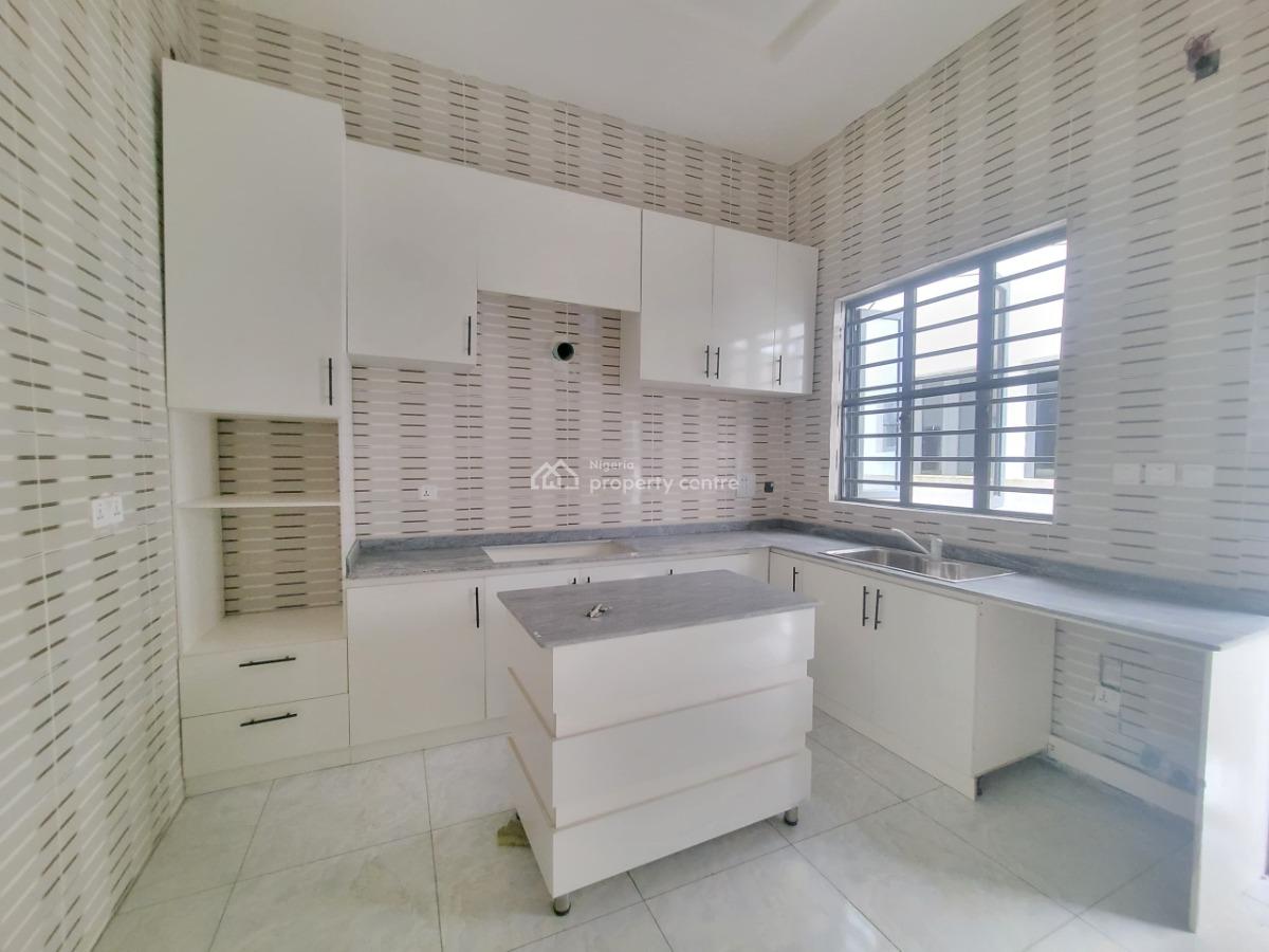 Spacious and Clean 4 Bedroom Terrace Duplex, Apple Wood 2 Gate 1, Lekki, Lagos, Terraced Duplex for Sale