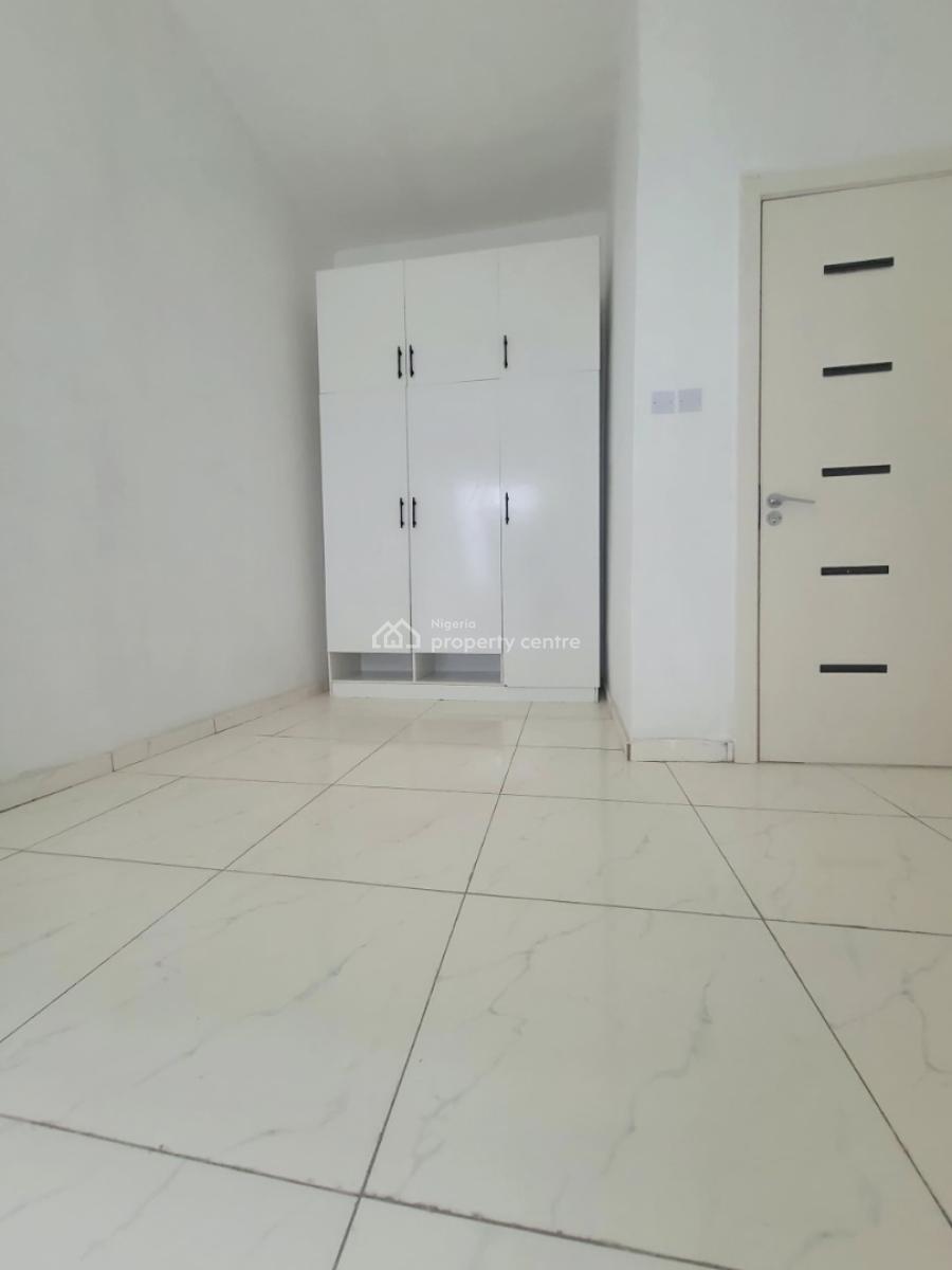 Spacious and Clean 4 Bedroom Terrace Duplex, Apple Wood 2 Gate 1, Lekki, Lagos, Terraced Duplex for Sale