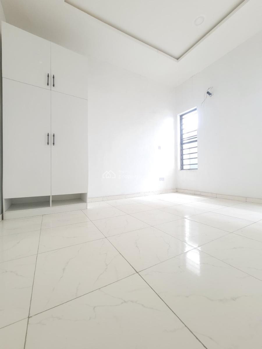 Spacious and Clean 4 Bedroom Terrace Duplex, Apple Wood 2 Gate 1, Lekki, Lagos, Terraced Duplex for Sale