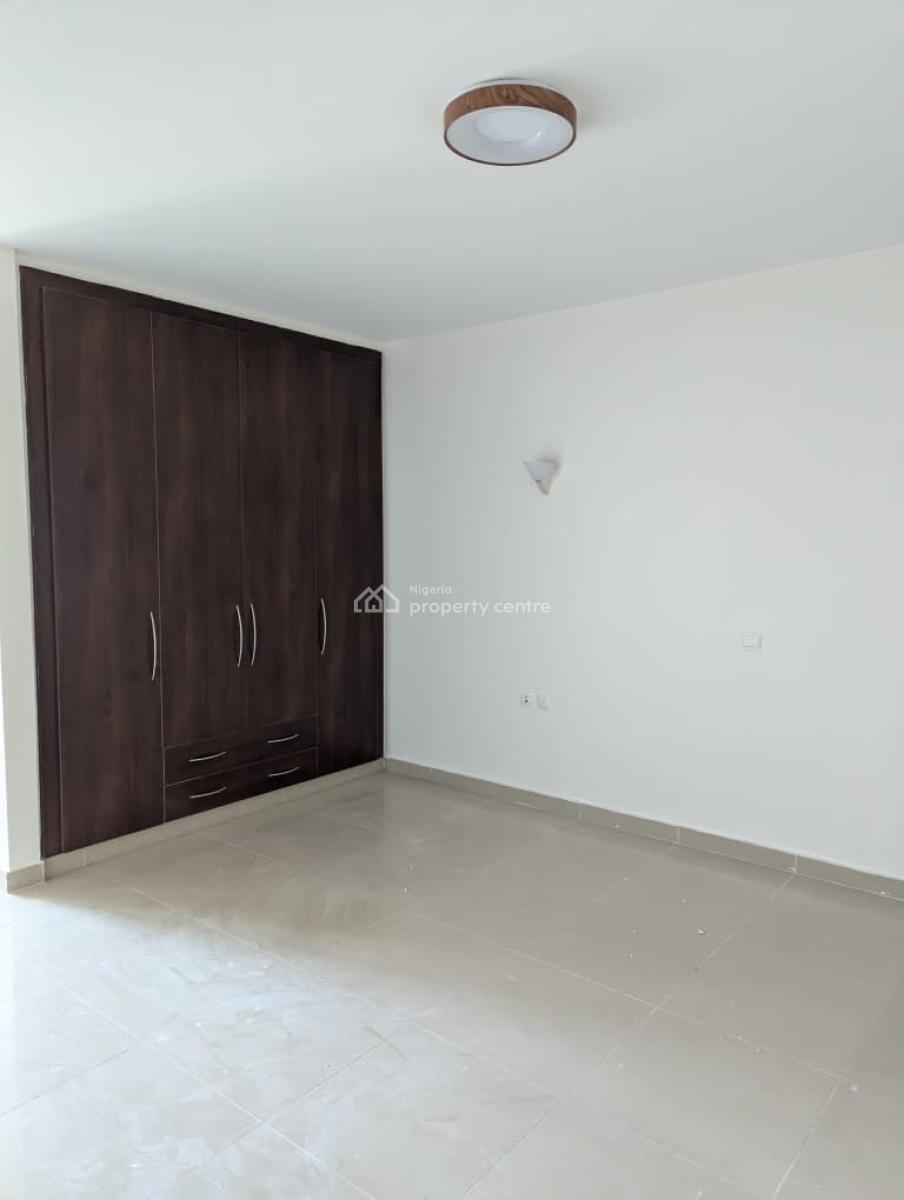 3 Bedroom Apartment 18th Floor, Gerard Road, Ikoyi, Lagos, Flat / Apartment for Rent