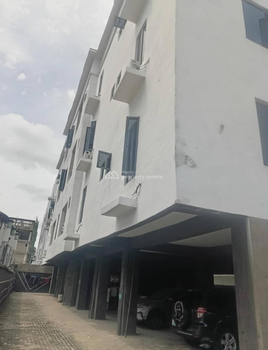 Opulent Spacious 2 Bedroom Apartment in a Secure Estate, Ilasan, Lekki, Lagos, Flat / Apartment for Rent