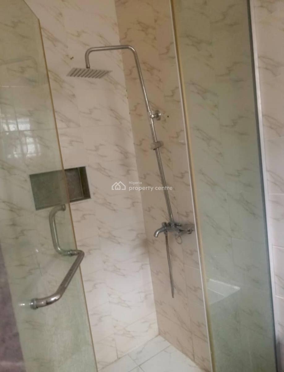 Opulent Spacious 2 Bedroom Apartment in a Secure Estate, Ilasan, Lekki, Lagos, Flat / Apartment for Rent