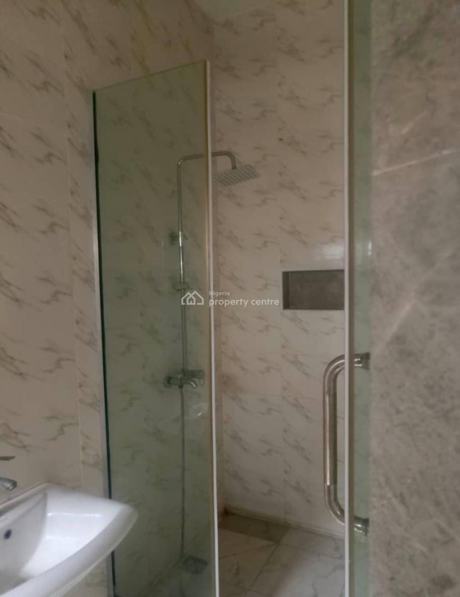 Opulent Spacious 2 Bedroom Apartment in a Secure Estate, Ilasan, Lekki, Lagos, Flat / Apartment for Rent