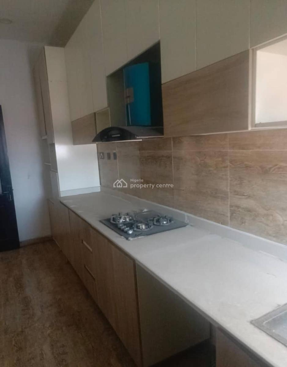 Opulent Spacious 2 Bedroom Apartment in a Secure Estate, Ilasan, Lekki, Lagos, Flat / Apartment for Rent
