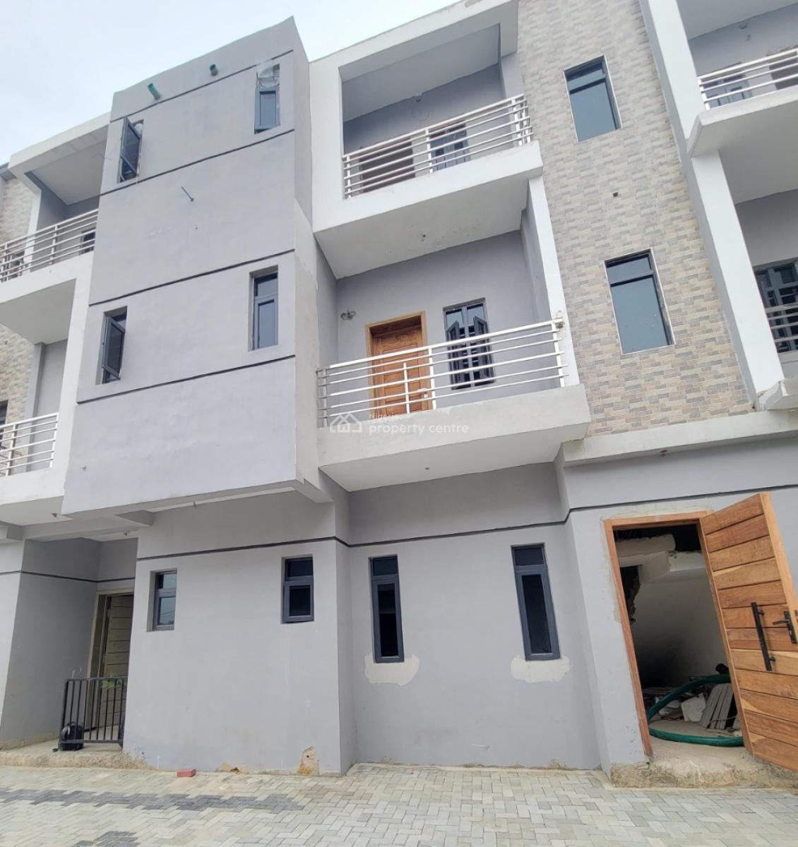 Spacious and Standard 3bedroom Apartment, Mavilla Estate, Orchid Road, Lekki, Lagos, Flat / Apartment for Sale