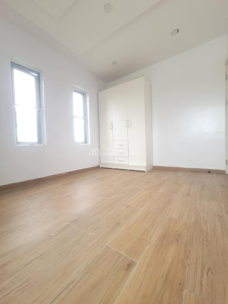 Spacious and Sharp 2 Bedroom Apartment, Orchid Road, Lekki, Lagos, Flat / Apartment for Sale
