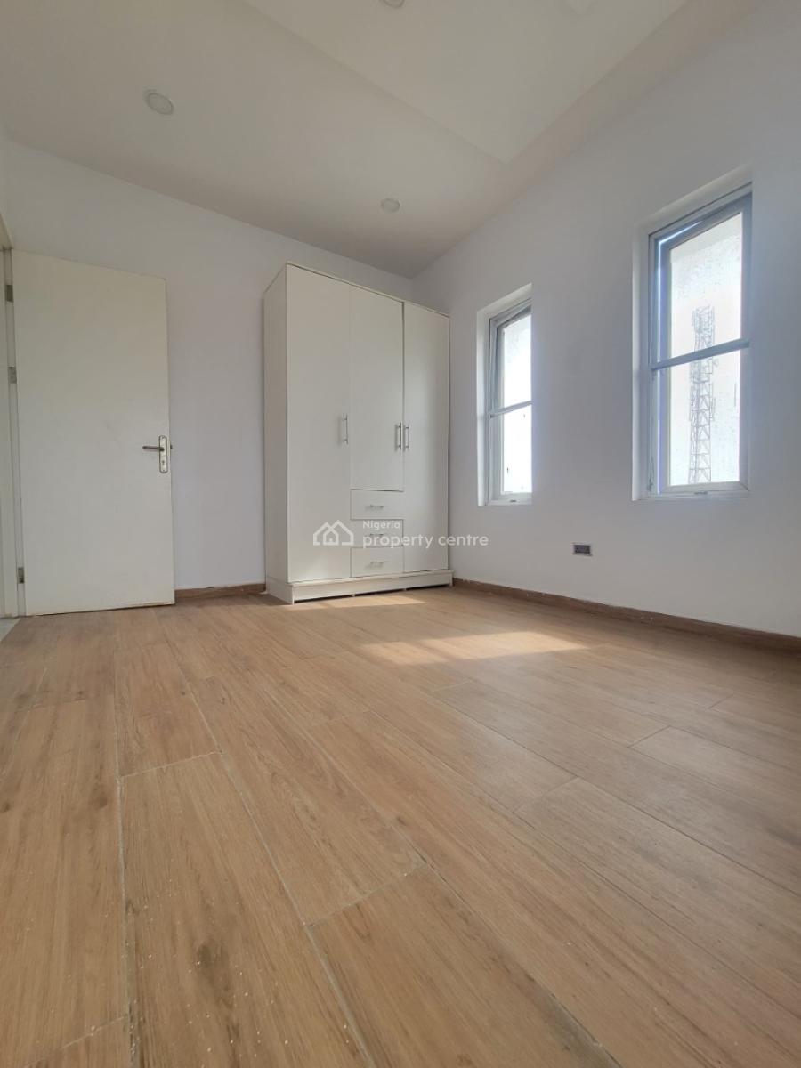 Spacious and Sharp 2 Bedroom Apartment, Orchid Road, Lekki, Lagos, Flat / Apartment for Sale