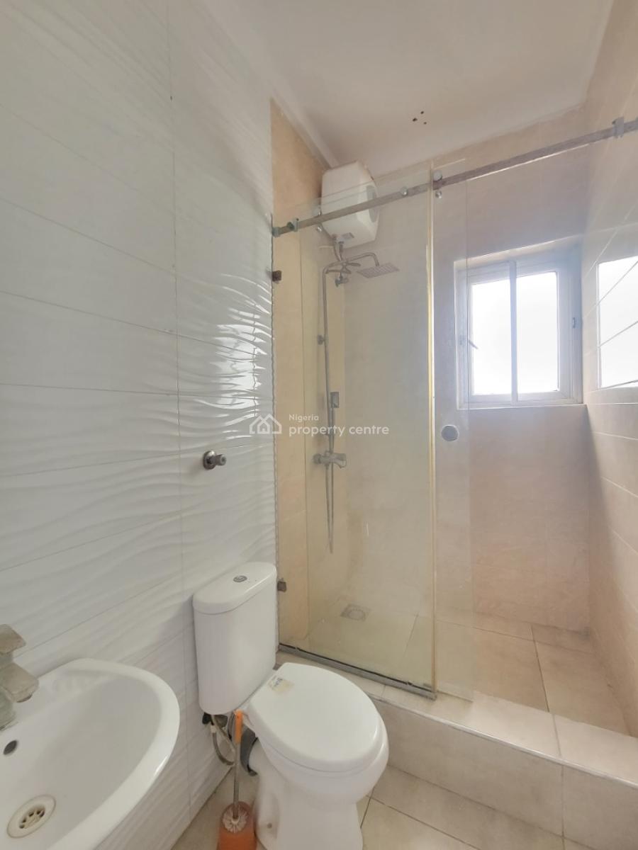 Spacious and Sharp 2 Bedroom Apartment, Orchid Road, Lekki, Lagos, Flat / Apartment for Sale