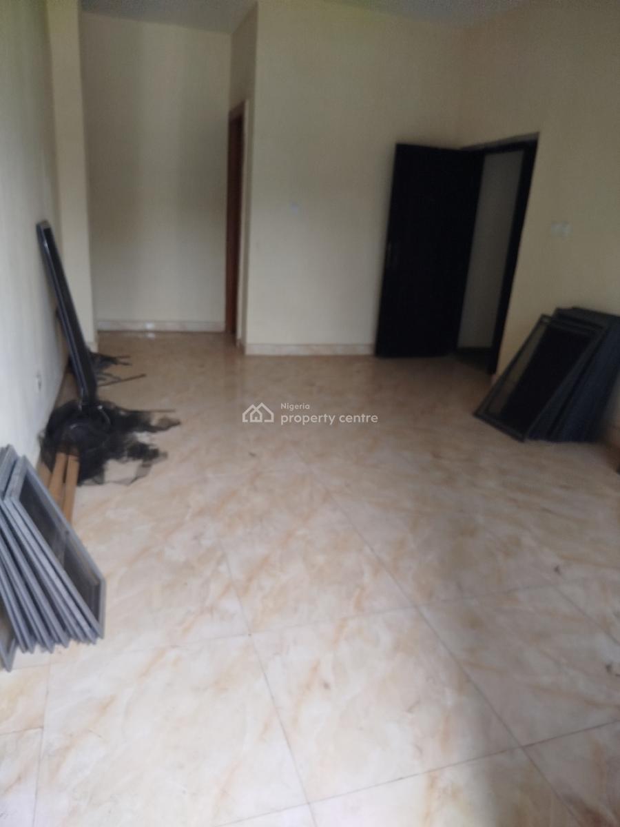 Spaciously Built 3 Bedroom Apartment with Bq, Alagomeji, Yaba, Lagos, Block of Flats for Sale