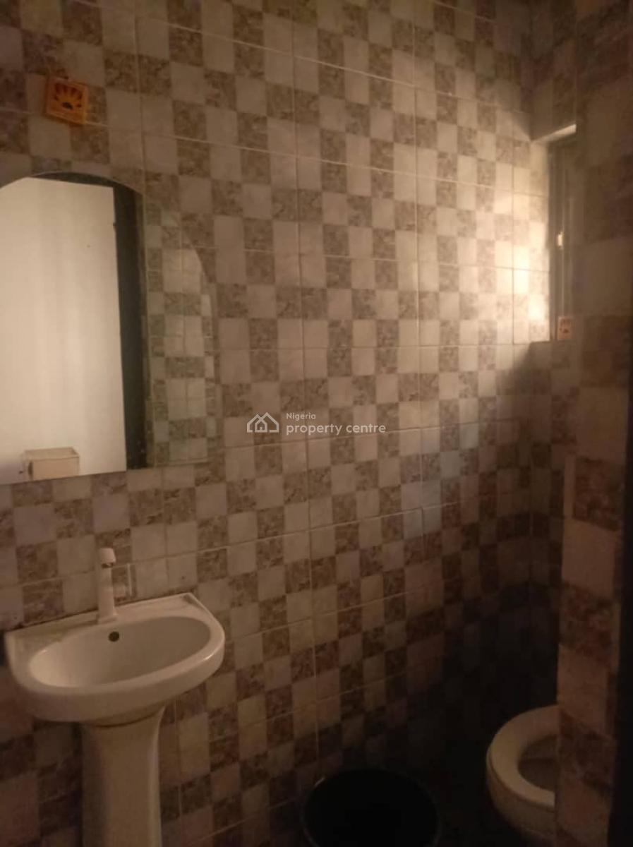 Lovely Spacious 3 Bedroom Apartment in a Secure Estate, Salem, Ilasan, Lekki, Lagos, Flat / Apartment for Rent
