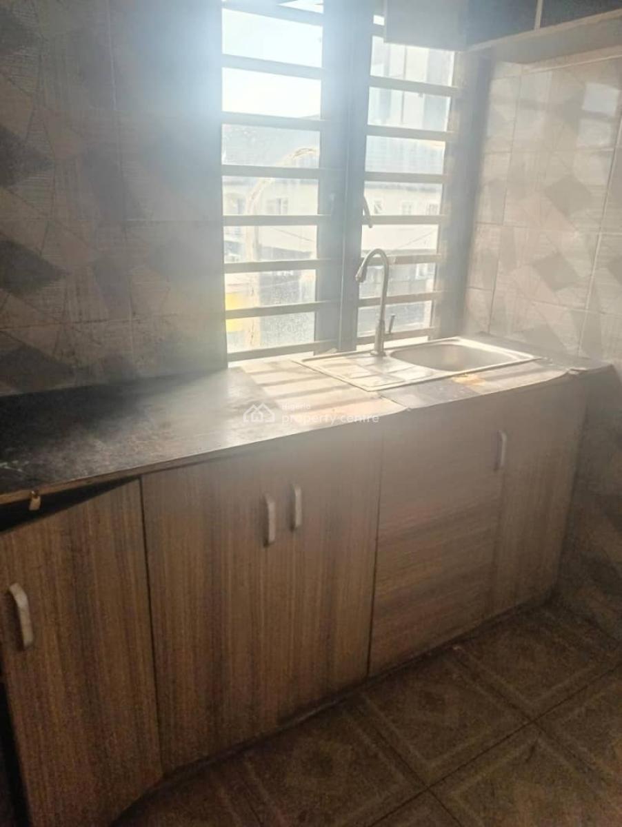Lovely Spacious 3 Bedroom Apartment in a Secure Estate, Salem, Ilasan, Lekki, Lagos, Flat / Apartment for Rent
