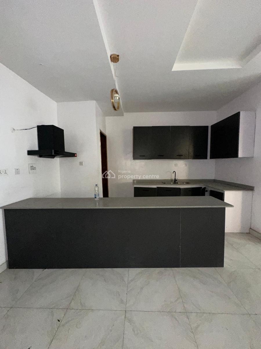 3 Bedroom Penthouse, Ologolo, Lekki, Lagos, Flat / Apartment for Rent