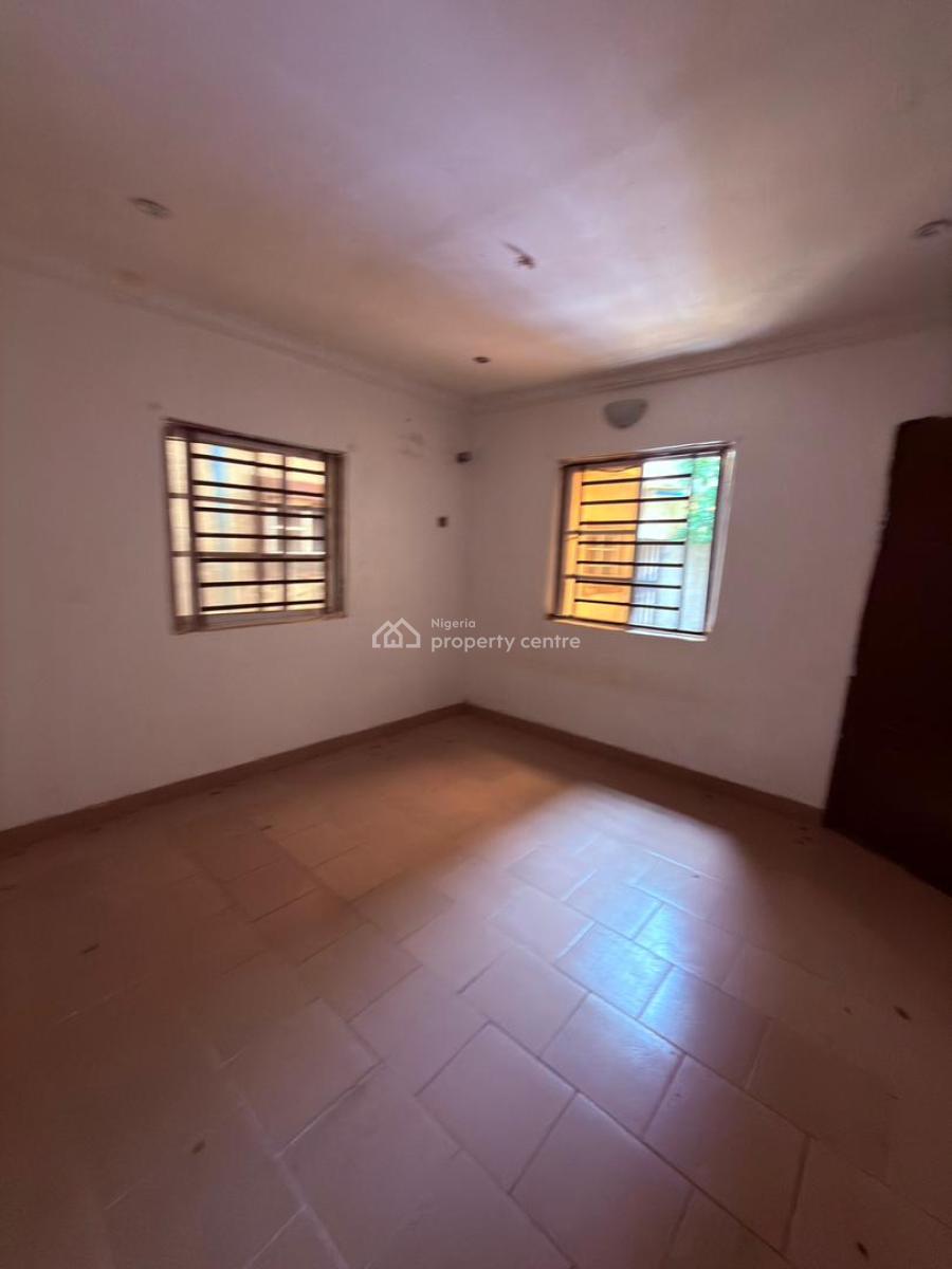 5 Bedroom Semi-detached Duplex with 2 Rooms Bq, Gwarinpa, Abuja, Semi-detached Duplex for Sale