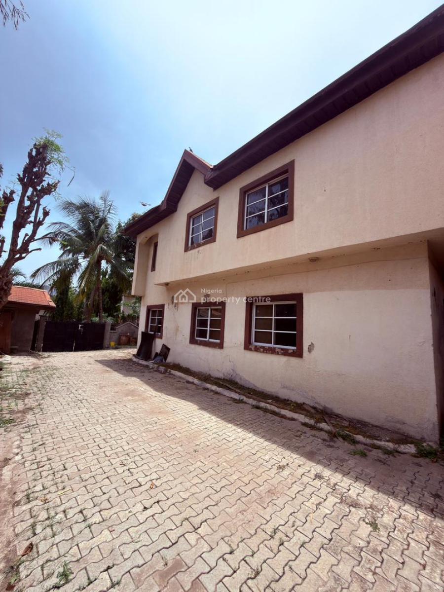 5 Bedroom Semi-detached Duplex with 2 Rooms Bq, Gwarinpa, Abuja, Semi-detached Duplex for Sale