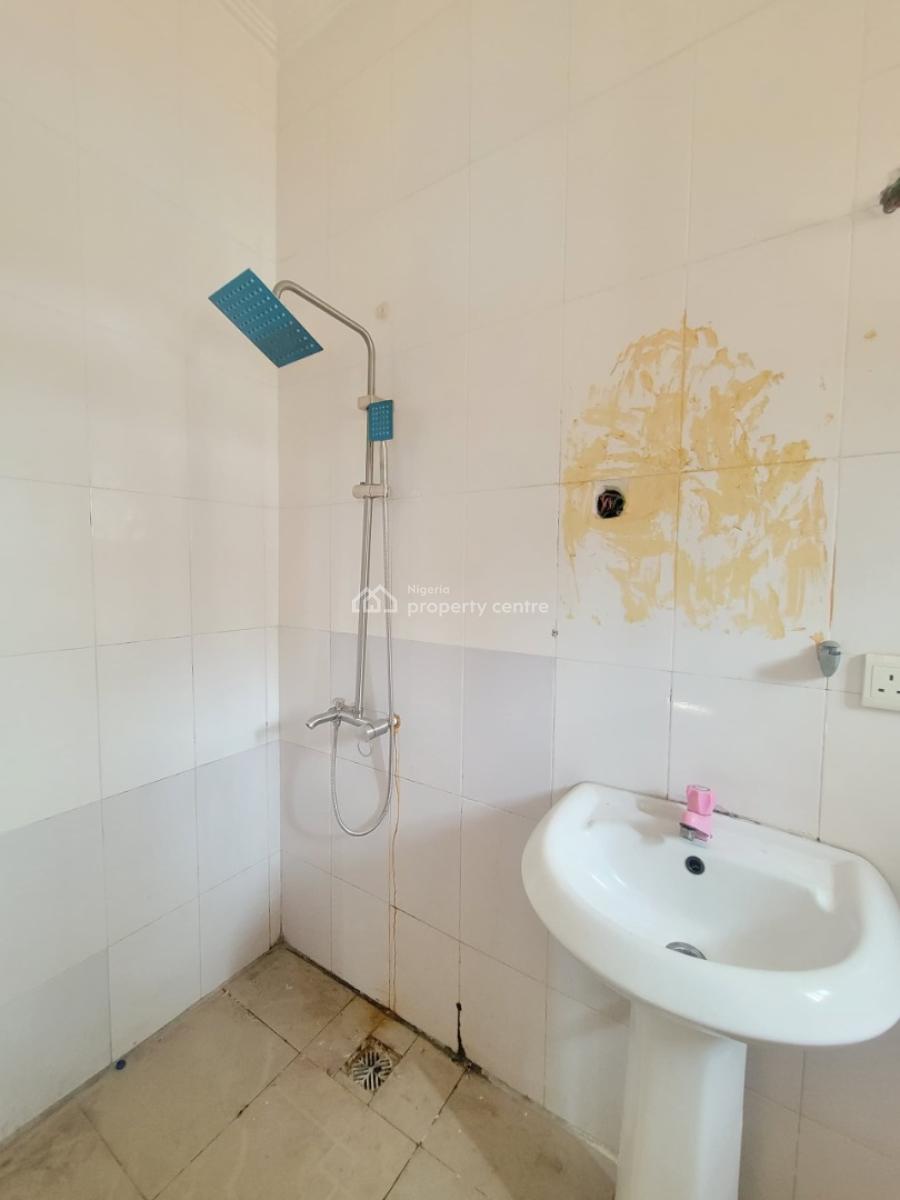 Spacious and Standard 2 Bedroom Apartment, Seaside Estate, Badore, Ajah, Lagos, Flat / Apartment for Rent