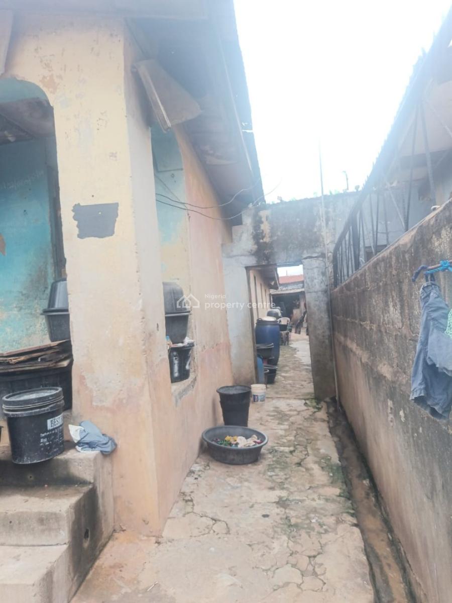 Half Plot of Land, Owolabi Street Off Blenco Str, Mafoluku, Oshodi, Lagos, Residential Land for Sale