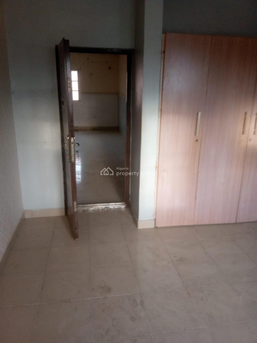 Spacious and Sharp 3 Bedroom Apartment, Idowu Estate, Oke Ira, Ajah, Lagos, Flat / Apartment for Rent