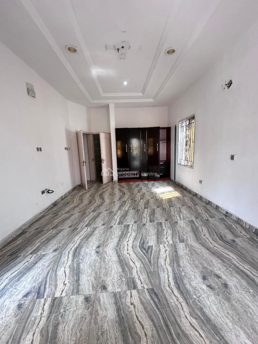 Fully Serviced Mini Flat (first Floor ), Ologolo, Lekki, Lagos, Mini Flat (room and Parlour) for Rent