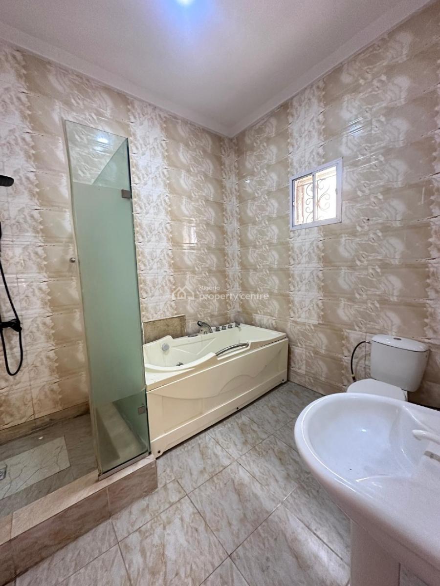Fully Serviced Mini Flat (first Floor ), Ologolo, Lekki, Lagos, Mini Flat (room and Parlour) for Rent