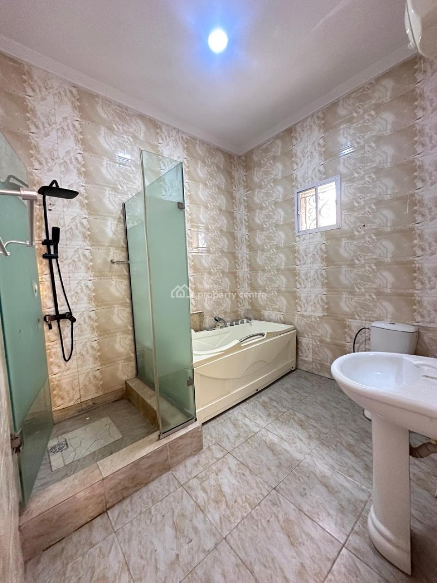Fully Serviced Mini Flat (first Floor ), Ologolo, Lekki, Lagos, Mini Flat (room and Parlour) for Rent