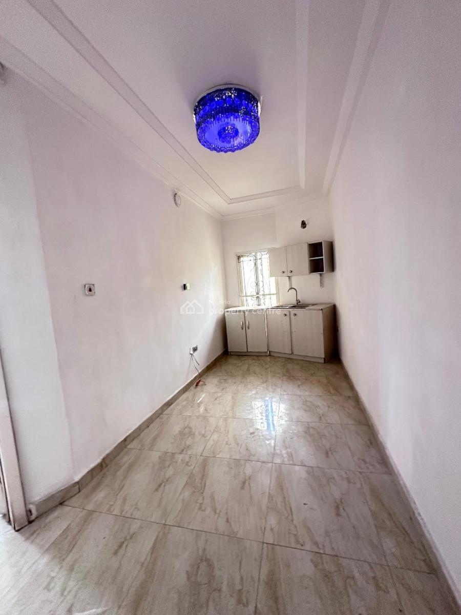 Fully Serviced Mini Flat (first Floor ), Ologolo, Lekki, Lagos, Mini Flat (room and Parlour) for Rent
