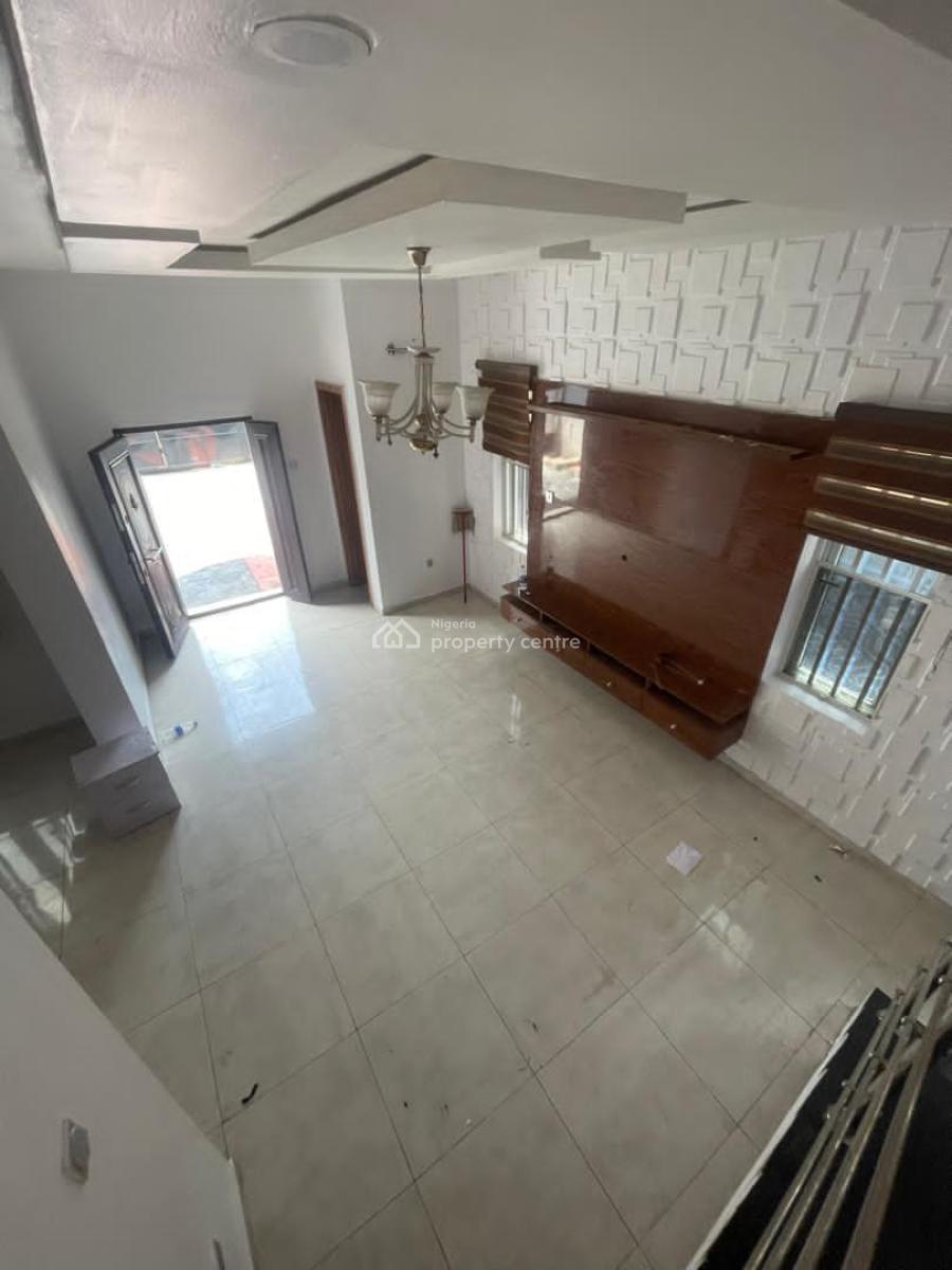 Lovely 4 Bedroom Semi Detached Duplex + Bq, Unilag Estate, Gra Phase 1, Magodo, Lagos, Semi-detached Duplex for Rent