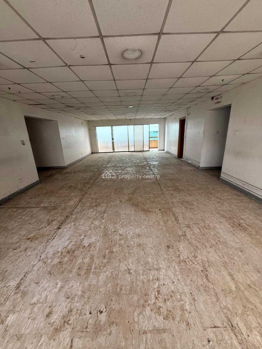 Commercial Building, Victoria Island (vi), Lagos, Commercial Property for Rent