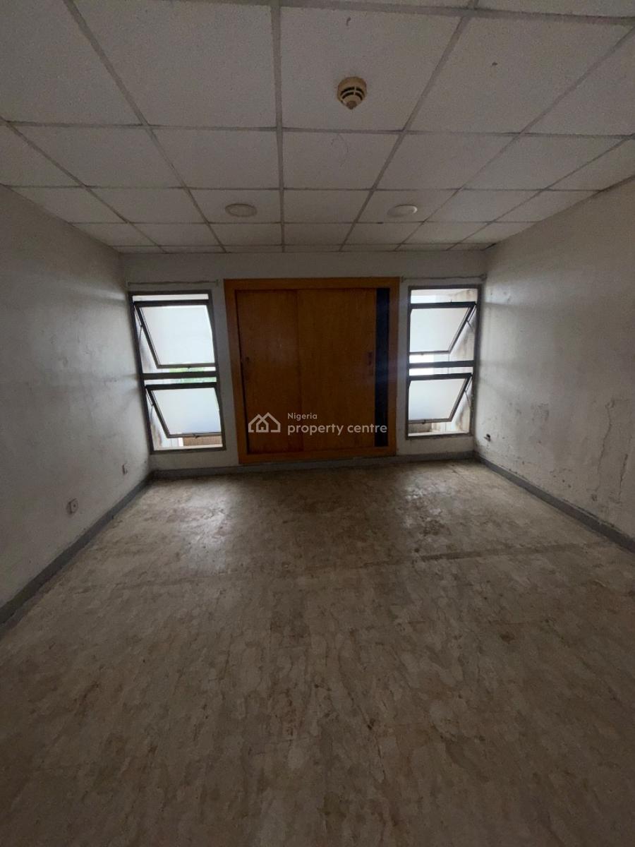 Commercial Building, Victoria Island (vi), Lagos, Commercial Property for Rent