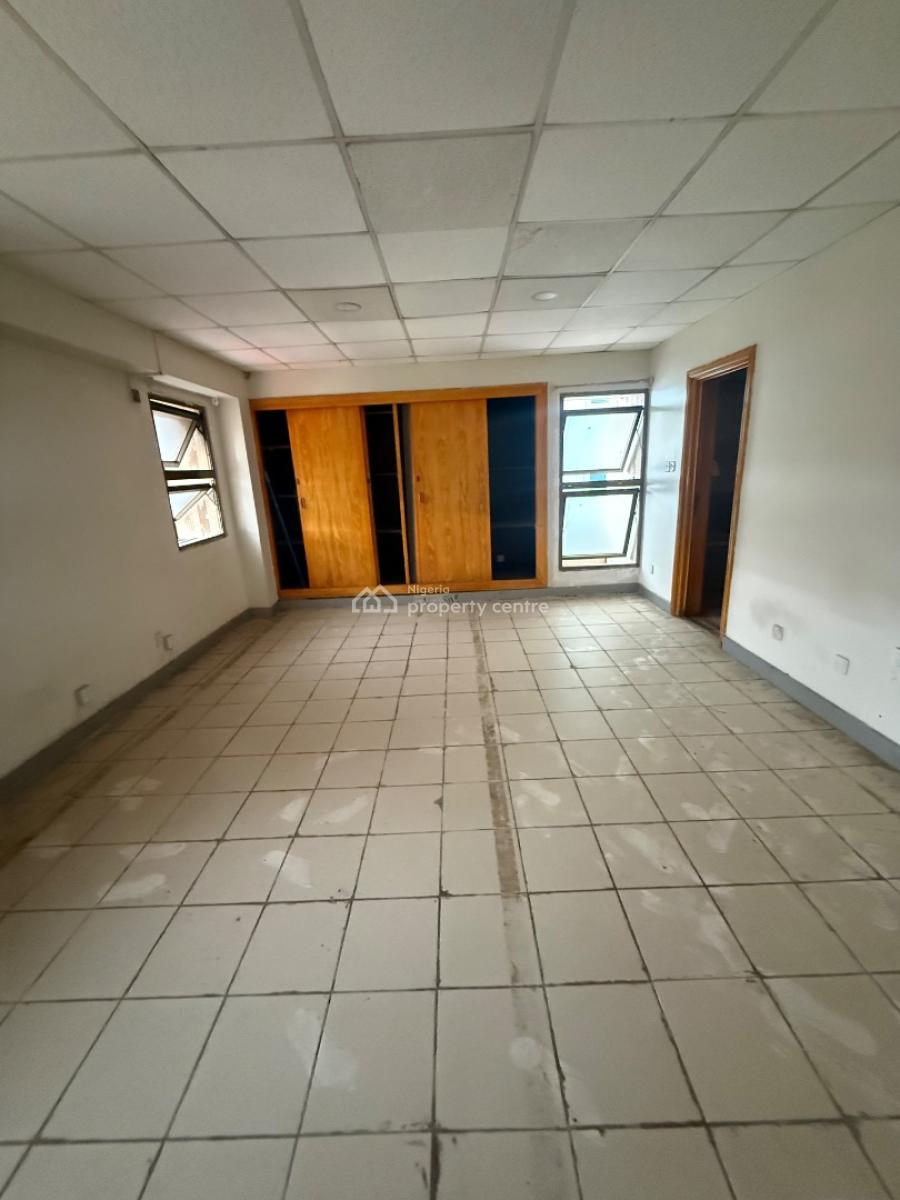 Commercial Building, Victoria Island (vi), Lagos, Commercial Property for Rent
