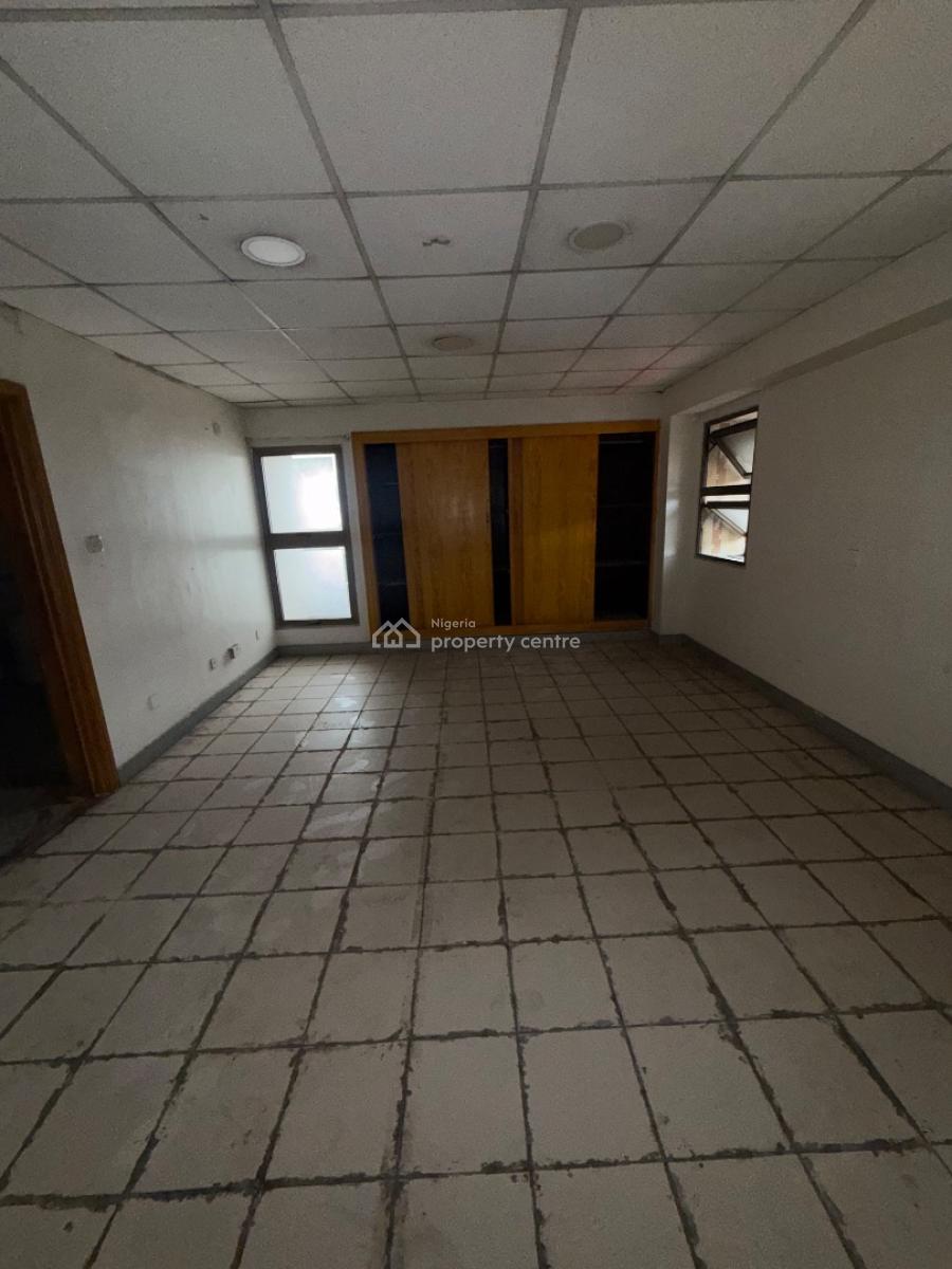 Commercial Building, Victoria Island (vi), Lagos, Commercial Property for Rent