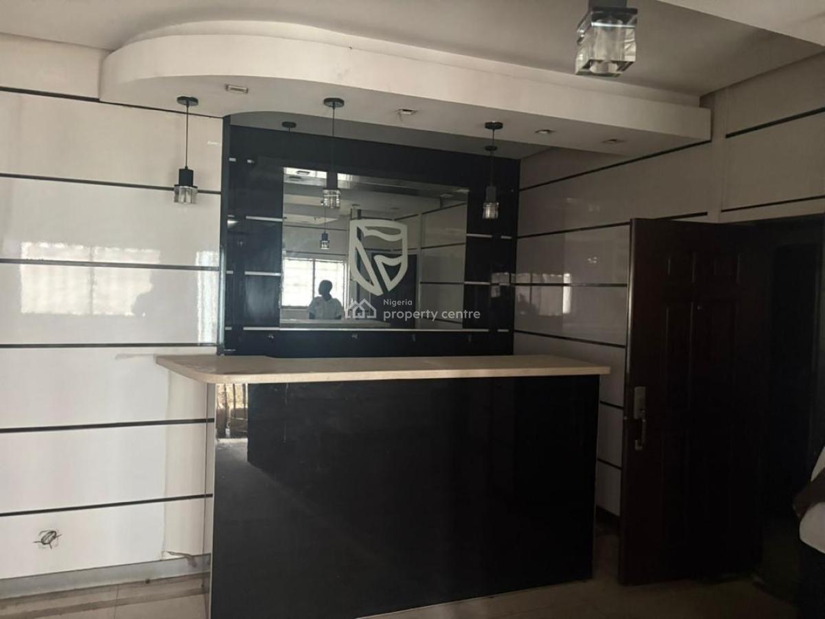 Commercial Building, Victoria Island (vi), Lagos, Commercial Property for Rent